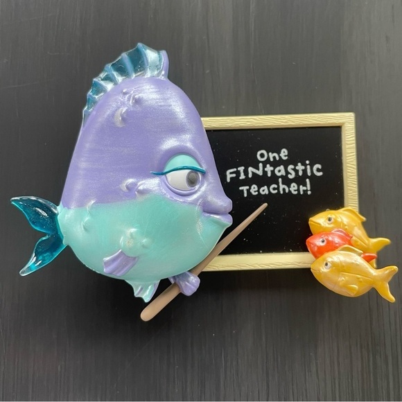 Hallmark Keepsake One Fintastic Teacher - Picture 2 of 6